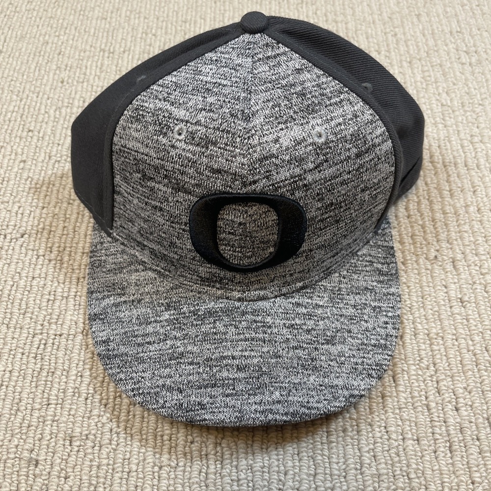 Nike True Oregon Ducks Hat NCAA College Snapback Cap Oregon O Gray